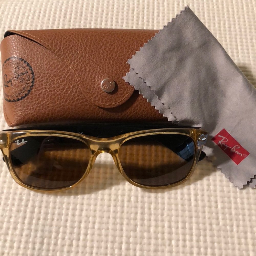 Ray-Ban New Wayfarer Sunglasses